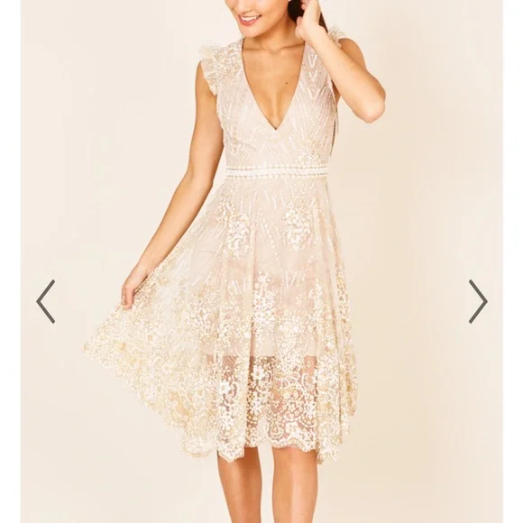 Caught In Motion Dress - Picture 7 of 8